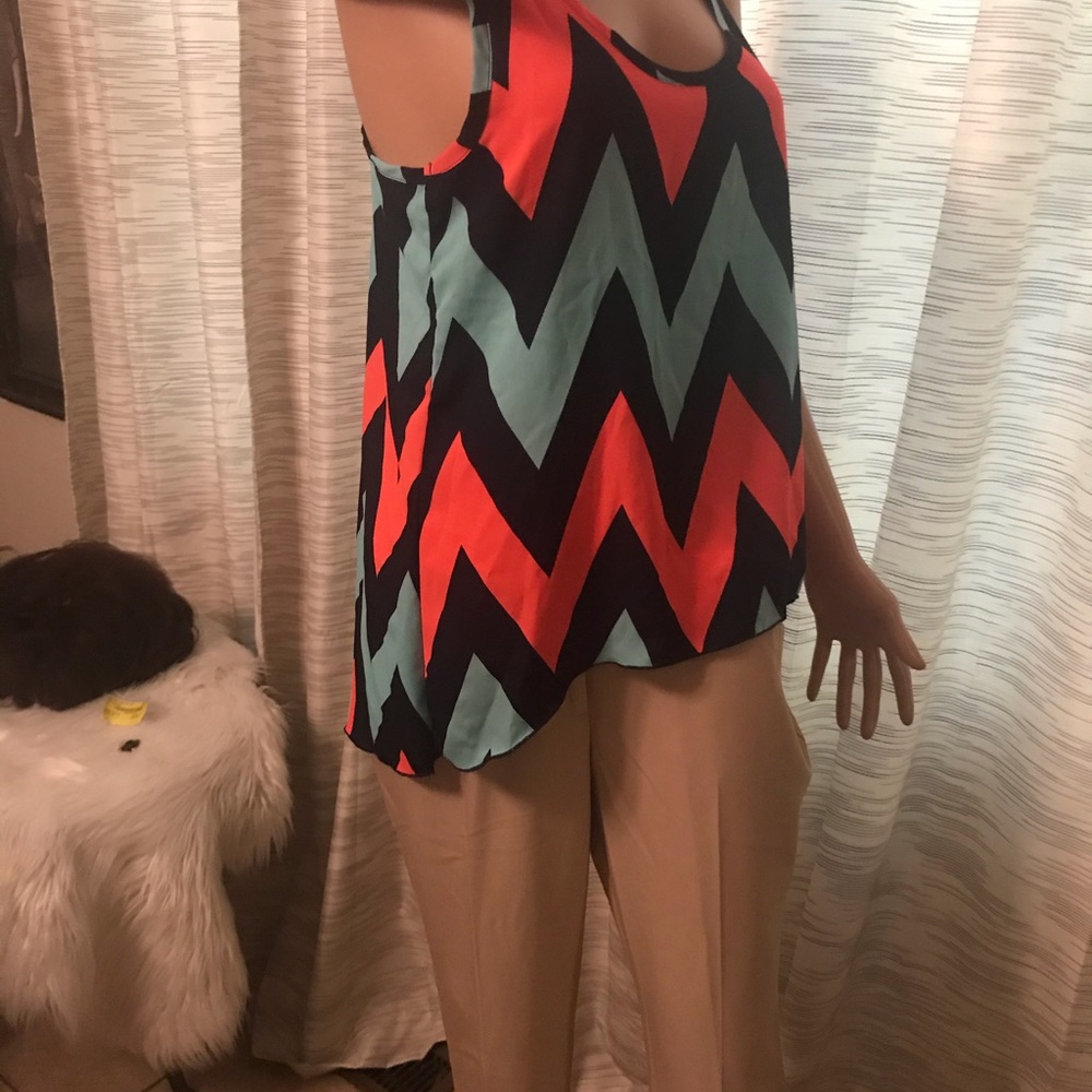 Tank top - Picture 5 of 9